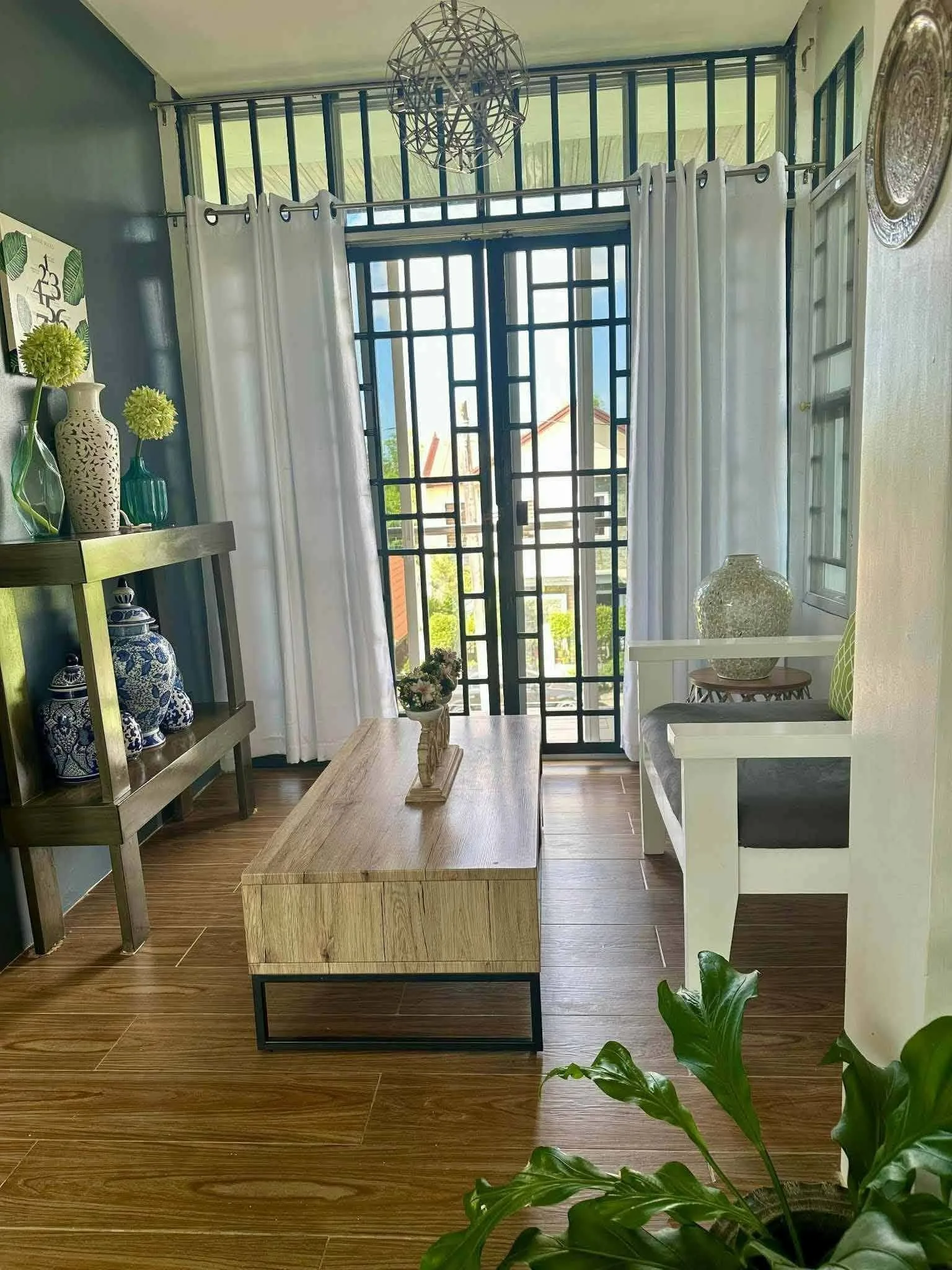 2-Storey House and Lot in Oasis subd., Bacolod City