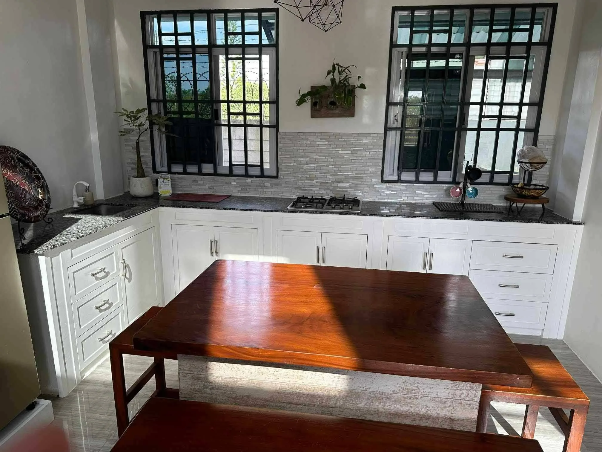 2-Storey House and Lot in Oasis subd., Bacolod City