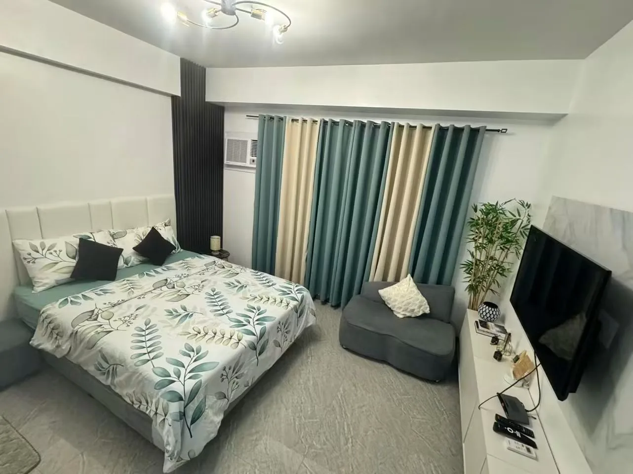 Fully Furnished Condo for Sale in Megaworld One Regis
