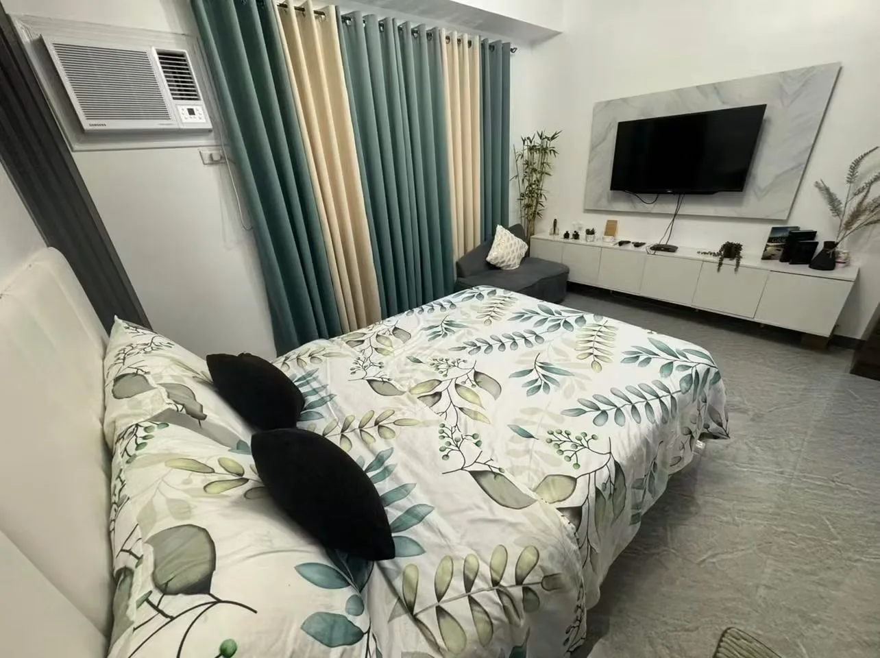 Fully Furnished Condo for Sale in Megaworld One Regis