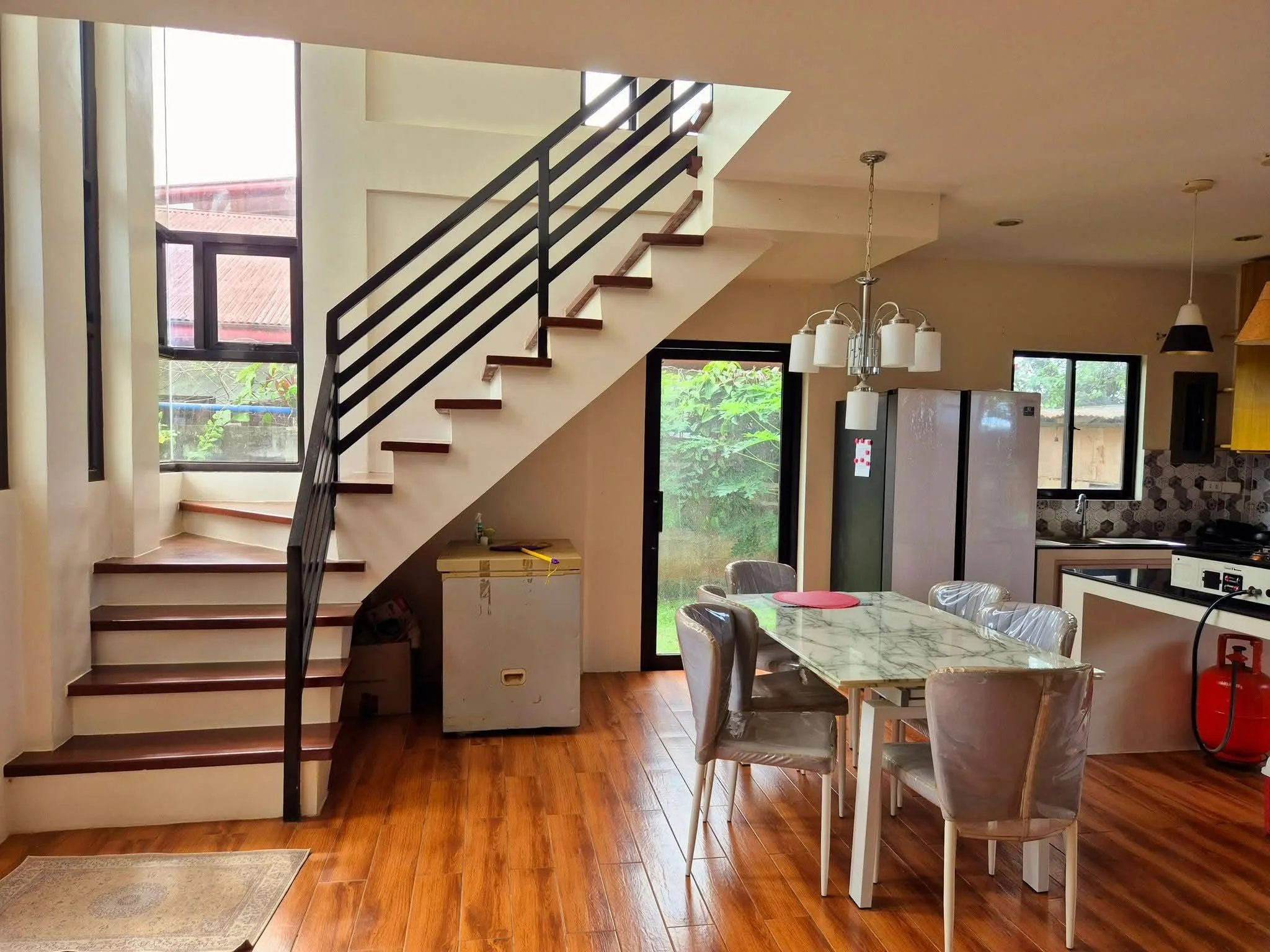 2-Storey House and Lot in Goldcrest Subd, Bata